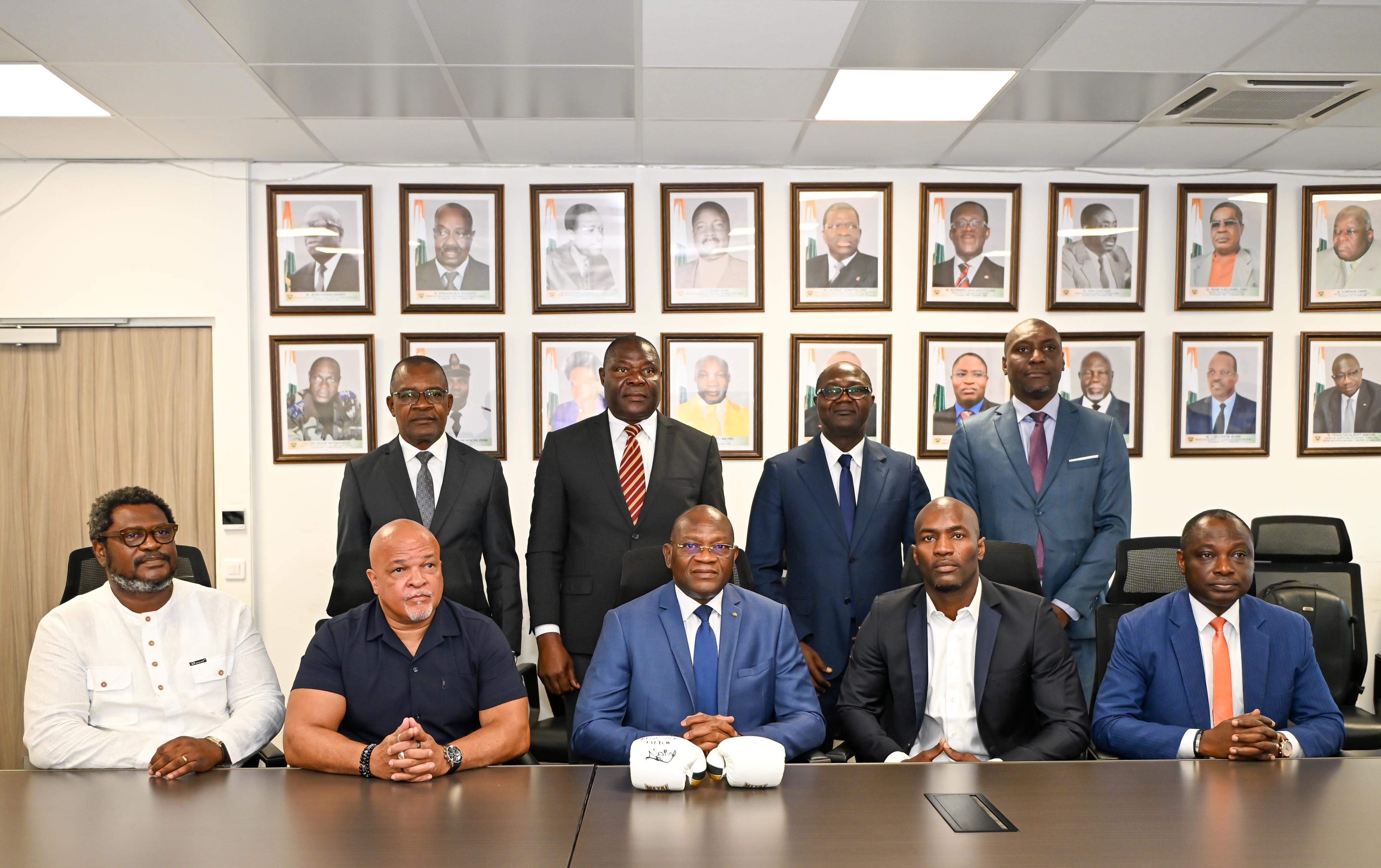 𝑰𝑵𝑻𝑬𝑹𝑵𝑨𝑻𝑰𝑶𝑵𝑨𝑳 𝑩𝑶𝑿𝑰𝑵𝑮 𝑶𝑹𝑮𝑨𝑵𝑰𝒁𝑨𝑻𝑰𝑶𝑵  : ADJE SILAS METCH REÇOIT LES PROMOTEURS