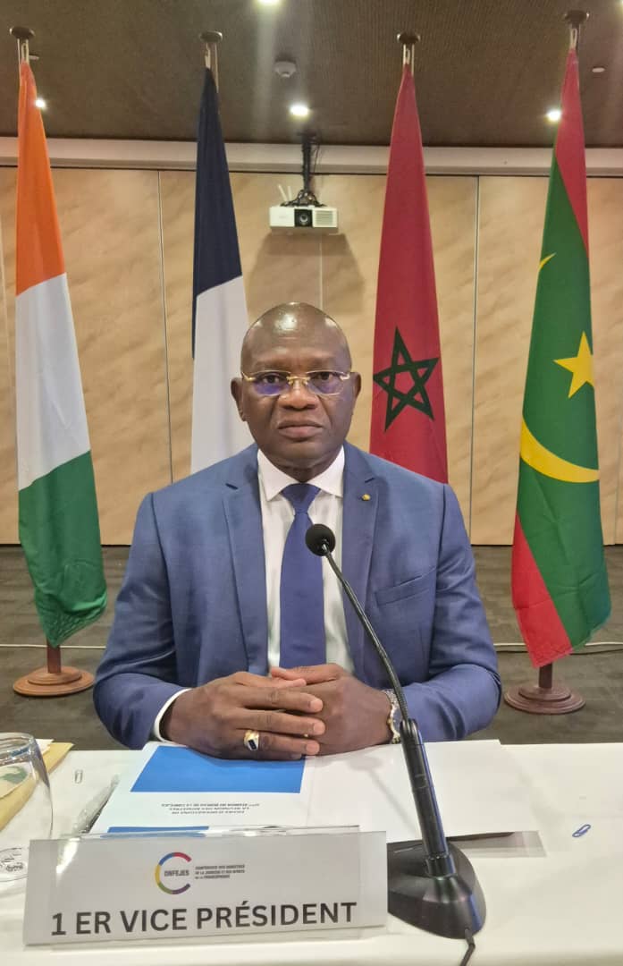 17ᵉ RÉUNION DU BUREAU DE LA CONFEJES AUX SEYCHELLES : LE MINISTRE SILAS METCH ASSURE LA DIRECTION DES TRAVAUX MINISTÉRIELS