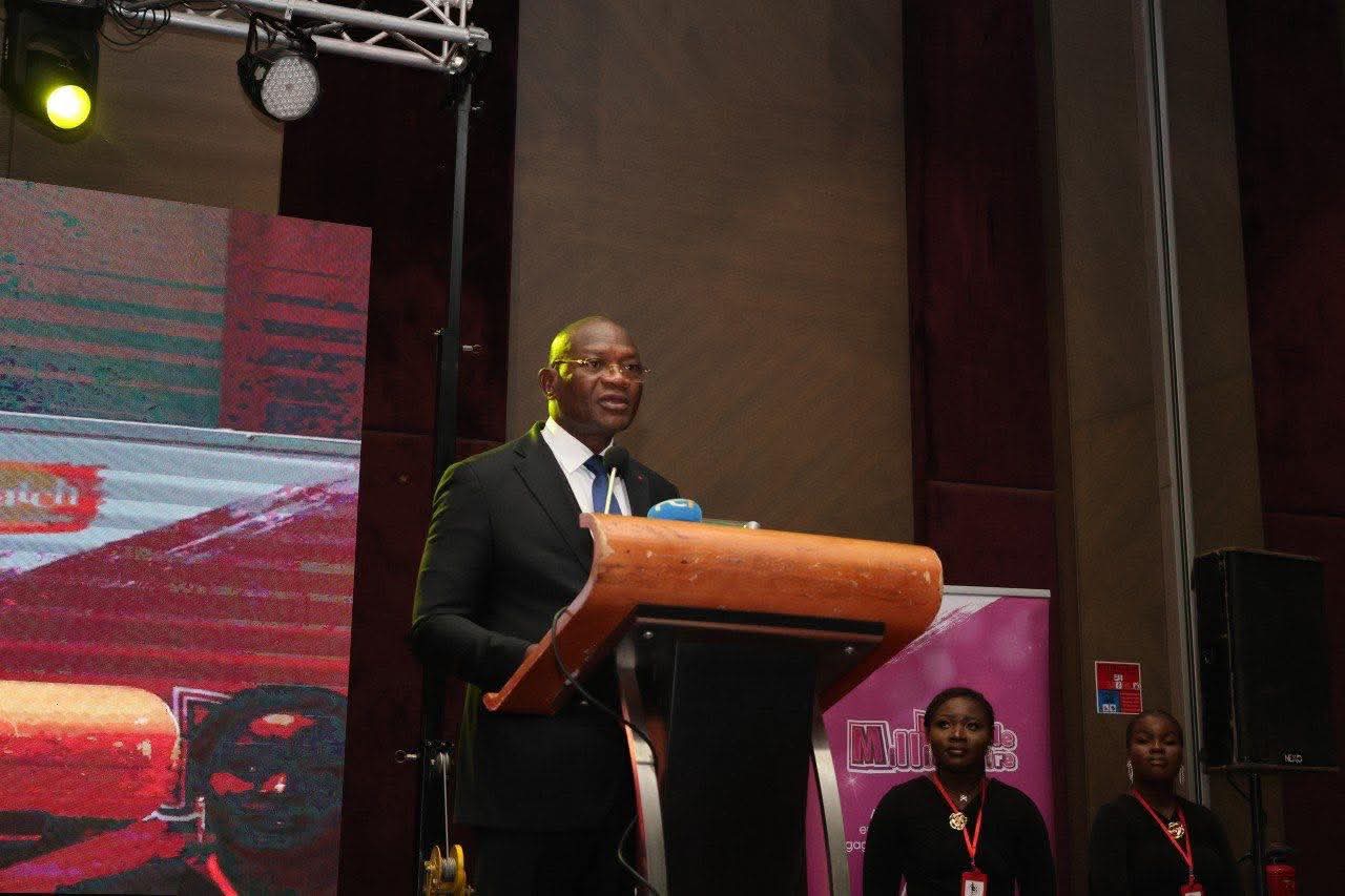 DISTINCTION NATIONALE : ADJÉ SILAS METCH SACRÉ PORTE-ÉTENDARD DU SPORT IVOIRIEN