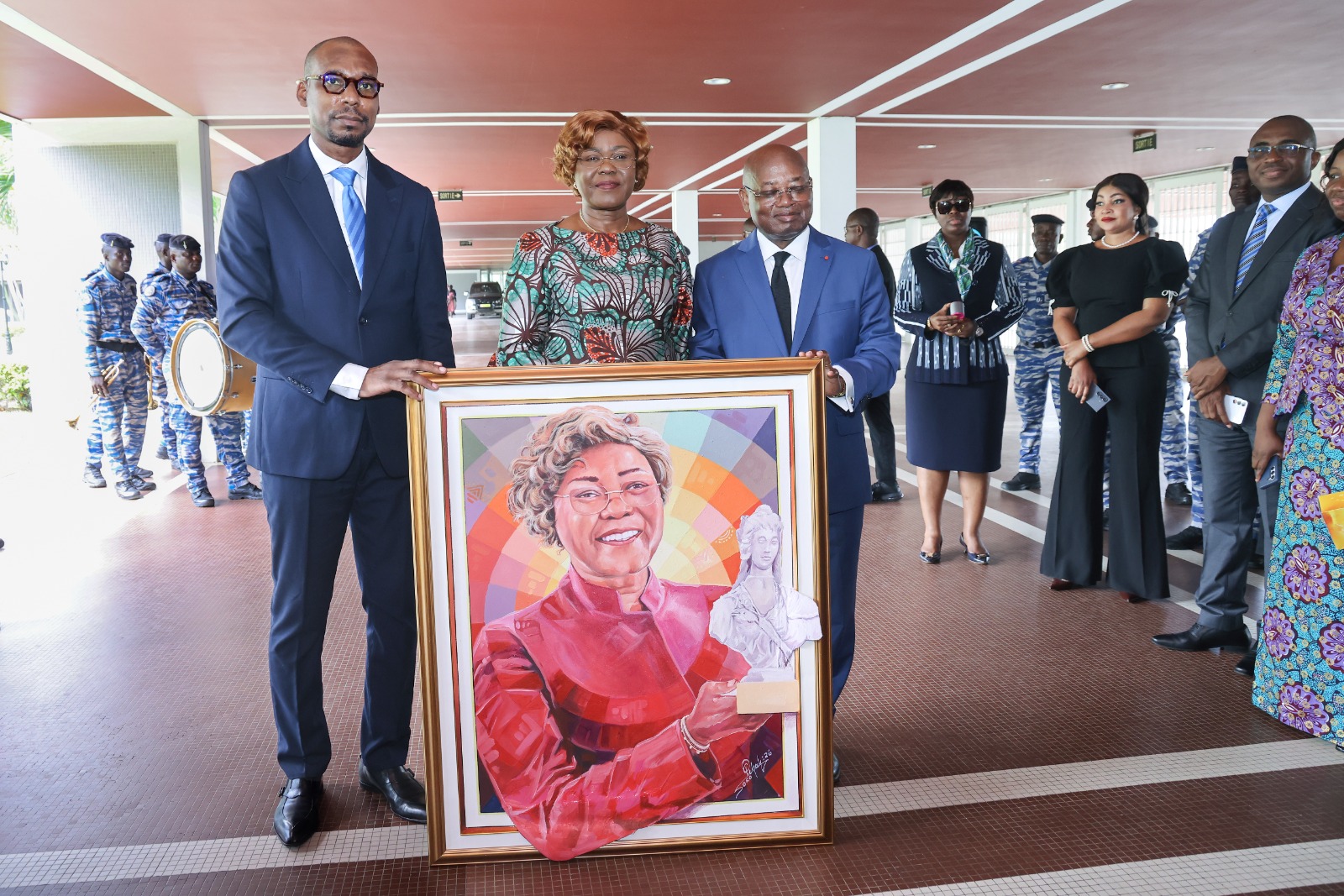 MINISTÈRE DES AFFAIRES ÉTRANGÈRES : NIALÉ KABA REÇUE EN GRANDE POMPE APRÈS SA DISTINCTION INTERNATIONALE