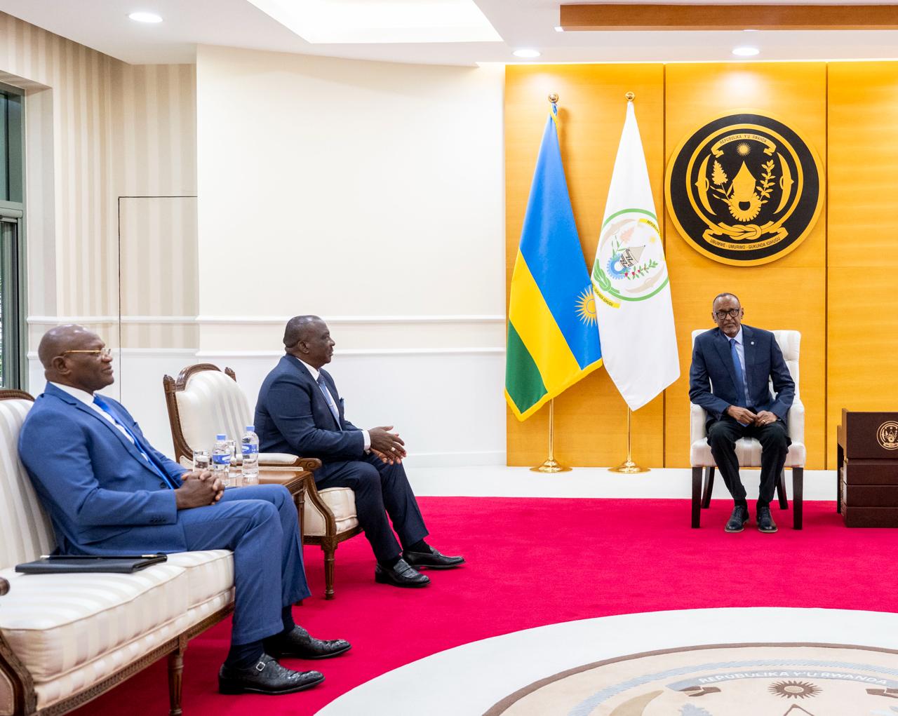 JOURNÉES DES INVESTISSEURS BAL/NBA : LE MINISTRE ADJÉ SILAS METCH RETROUVE LE PRÉSIDENT PAUL KAGAME DANS UN CONTEXTE CHARGÉ DE SOUVENIRS DIPLOMATIQUES