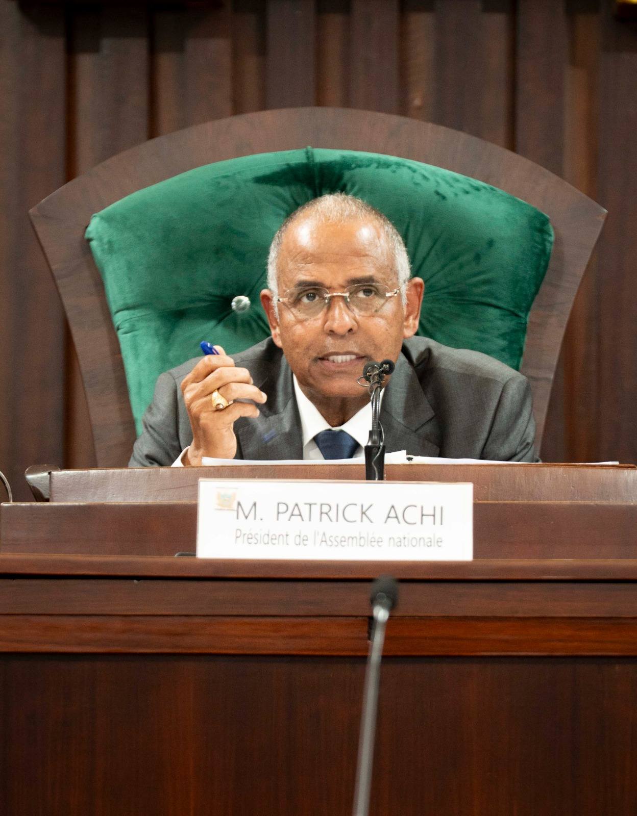 ASSEMBLÉE NATIONALE : SOUS LA CONDUITE DE PATRICK ACHI, NEUF RÉFORMES MAJEURES ADOPTÉES À L’UNANIMITÉ