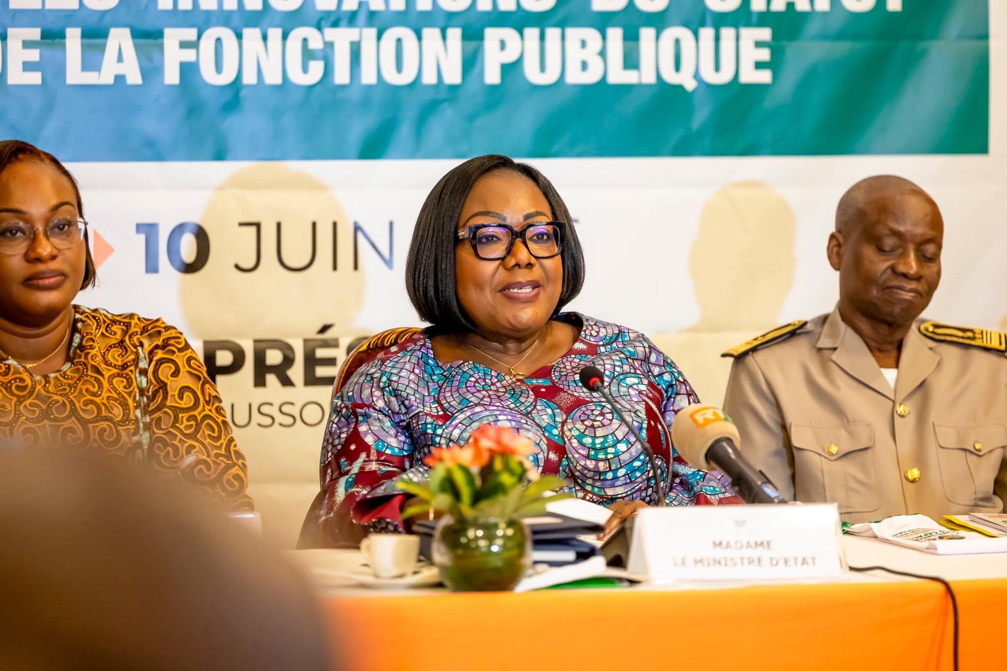 FONCTION PUBLIQUE : ANNE DÉSIRÉE OULOTO LANCE LA MOBILISATION NATIONALE POUR RÉUSSIR LA GRANDE RÉFORME ADMINISTRATIVE