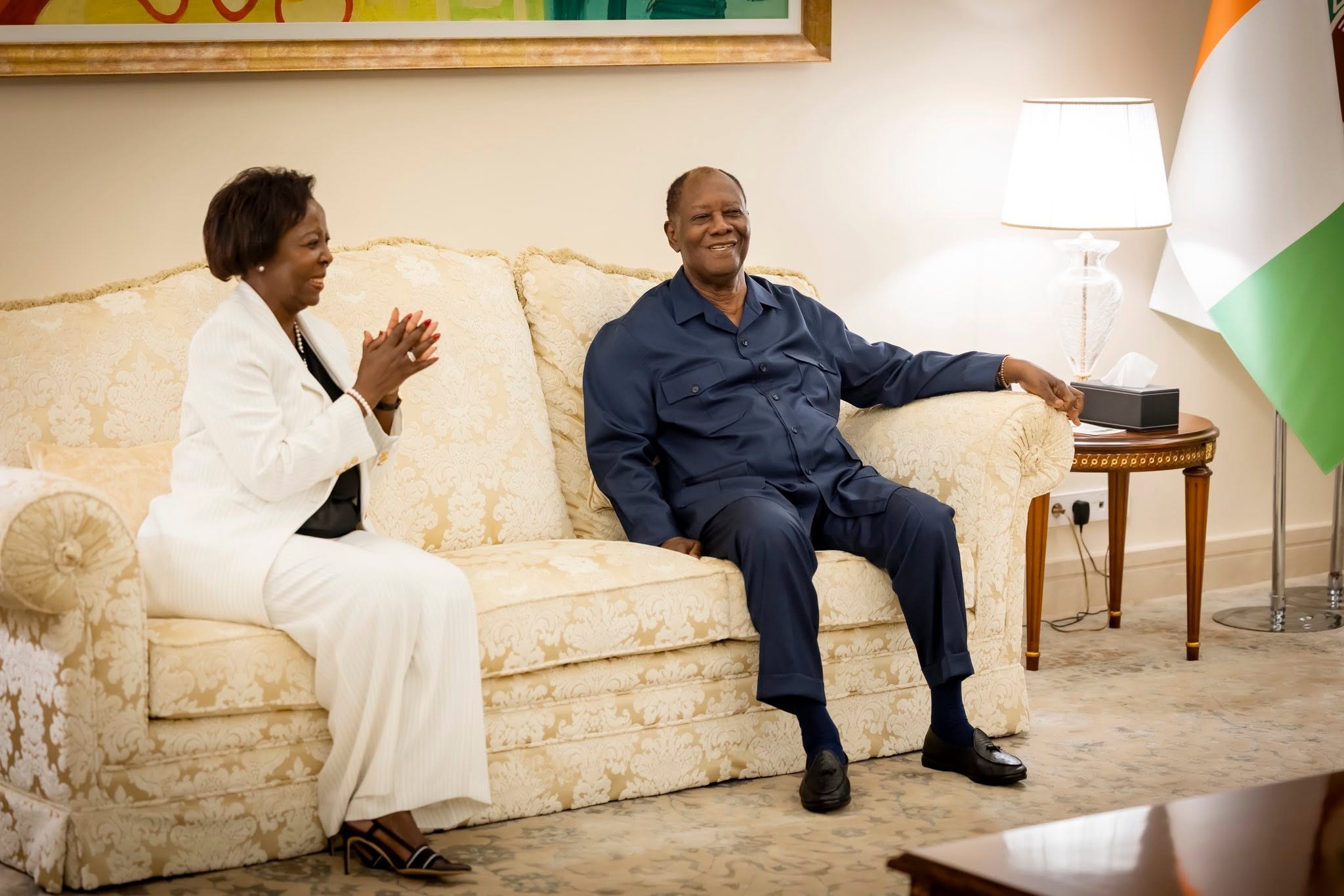 FRANCOPHONIE : ALASSANE OUATTARA ÉCHANGE AVEC LOUISE MUSHIKIWABO EN MARGE DE L’ASSEMBLÉE DE L’AIRF À ABIDJAN