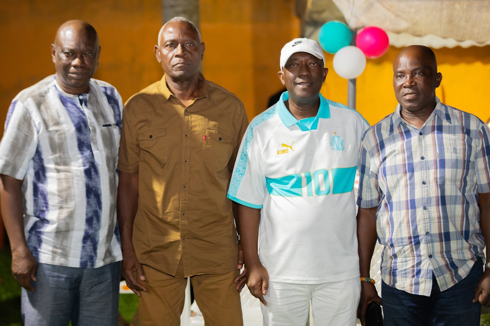 FINALE DE LA COUPE DU MONDE 2026 : LES ANCIENNES GLOIRES DU FOOTBALL IVOIRIEN AUX CÔTÉS D’ÉRIC TABA