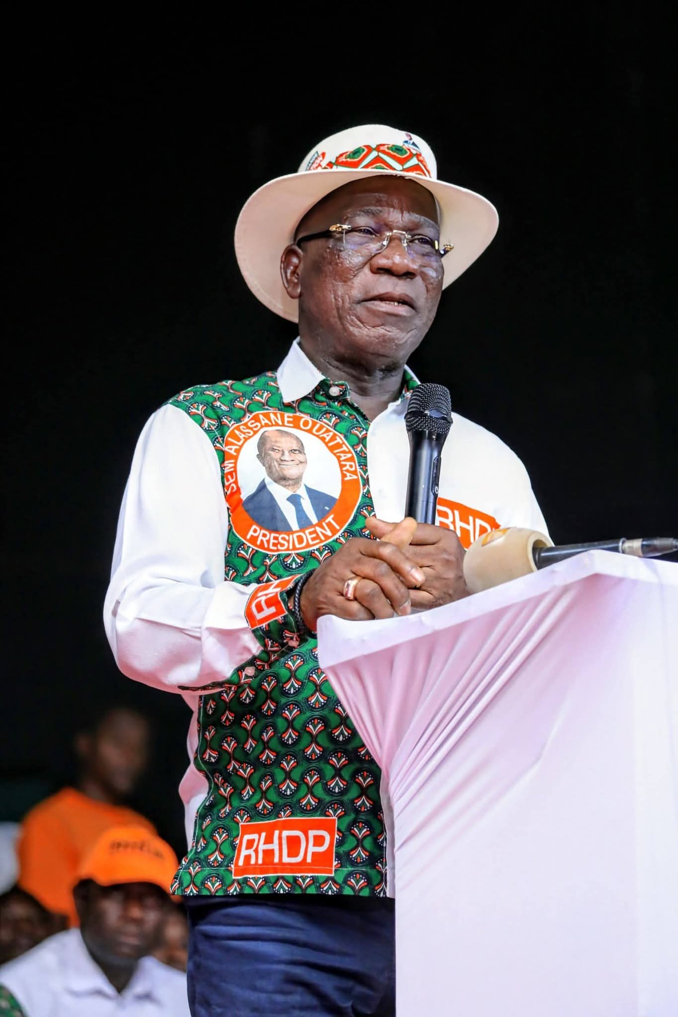 RHDP GBÊKÊ : ASSAHORÉ KONAN JACQUES ÉLARGIT LES RANGS DU PARTI AVEC L’ADHÉSION DE NOUVEAUX MILITANTS ISSUS DE LA NOUVELLE CÔTE D’IVOIRE