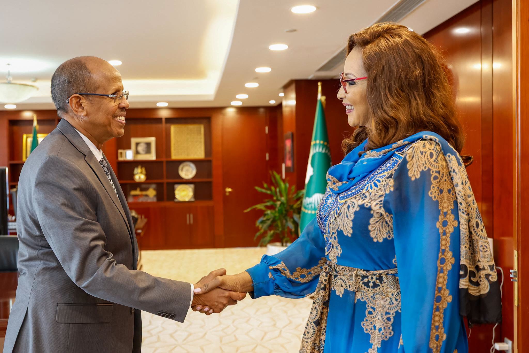 UNION AFRICAINE : MAHMOUD ALI YOUSSOUF ET LE NIGERIA RENFORCENT LE DIALOGUE POUR UNE AFRIQUE PLUS UNIE ET STABLE
