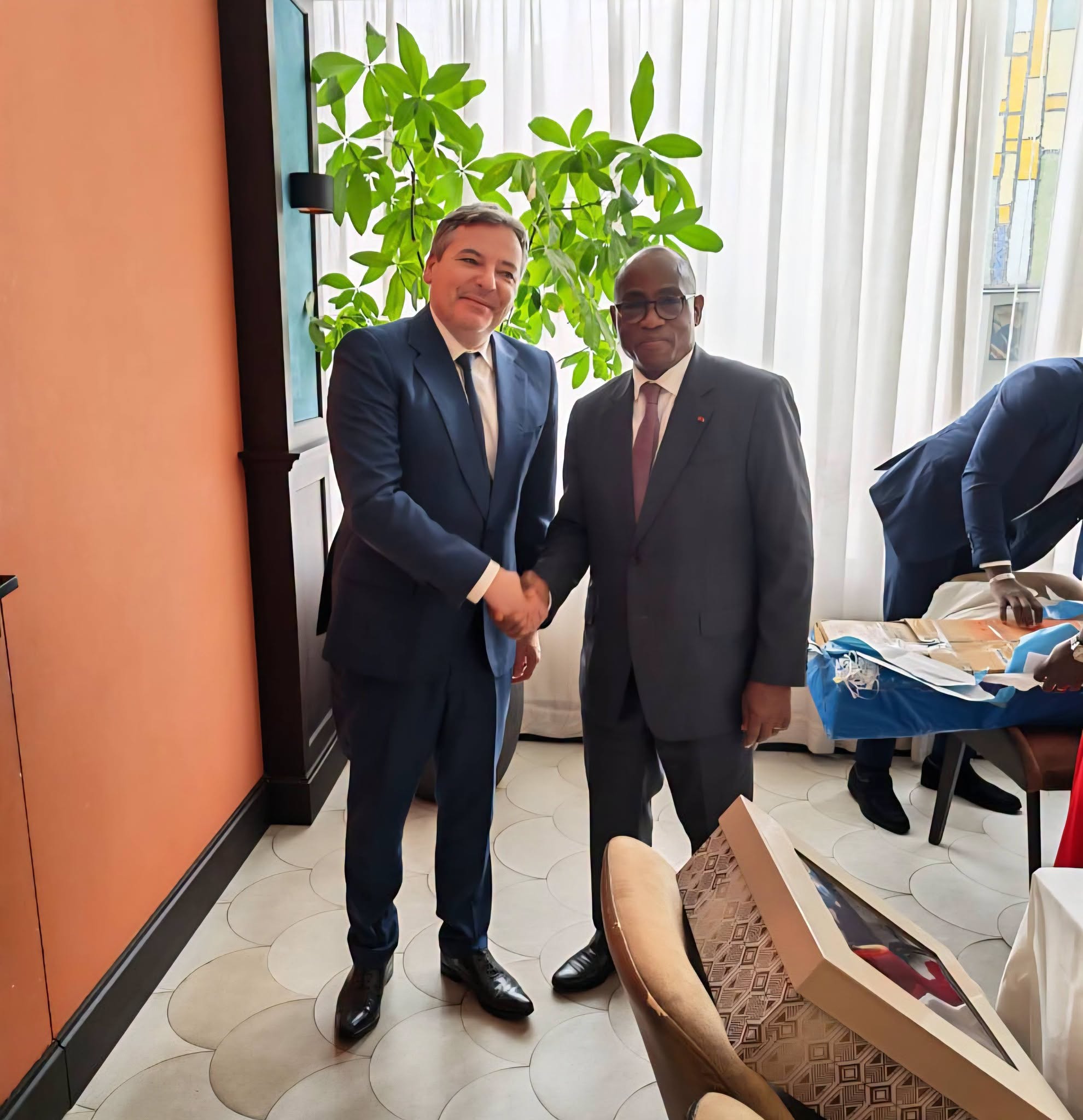 COOPÉRATION CÔTE D’IVOIRE–FRANCE : N’GUESSAN KOFFI SALUE L’ENGAGEMENT D’ADRIEN HAYE À LA TÊTE DE L’AFD