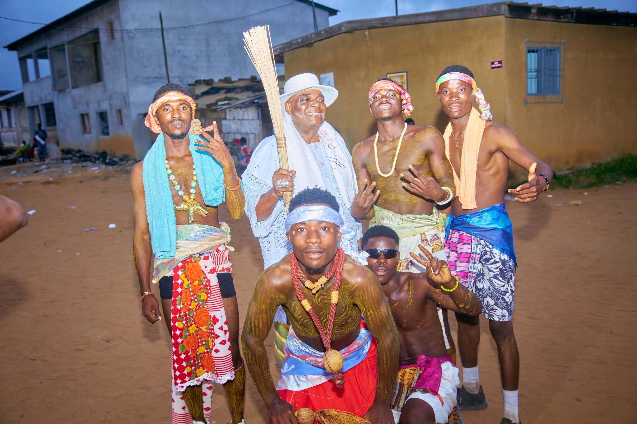DEBRIMOU : YEDE NIANGNE JEAN-CLAUDE CÉLÈBRE LA CULTURE ET LA TRANSMISSION DES TRADITIONS