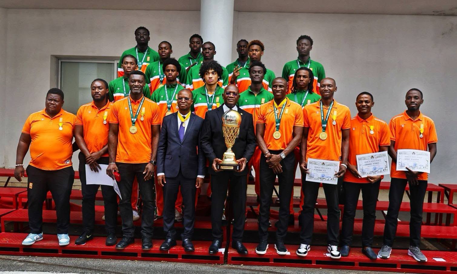 AFROBASKET U18 : ALASSANE OUATTARA OFFRE 200 MILLIONS DE FCFA AUX CHAMPIONS D’AFRIQUE