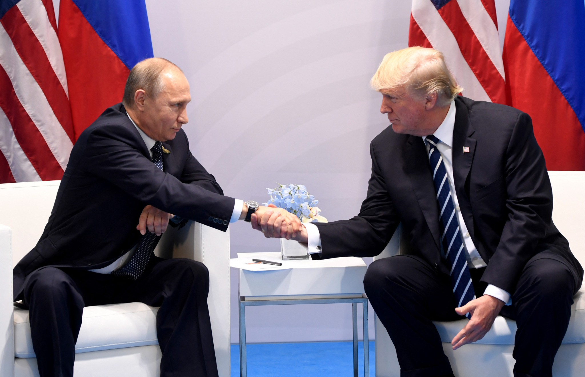 DIESEL : DONALD TRUMP ANNONCE UN ACCORD AVEC MOSCOU, ZELENSKY DÉNONCE UN « CADEAU À POUTINE »
