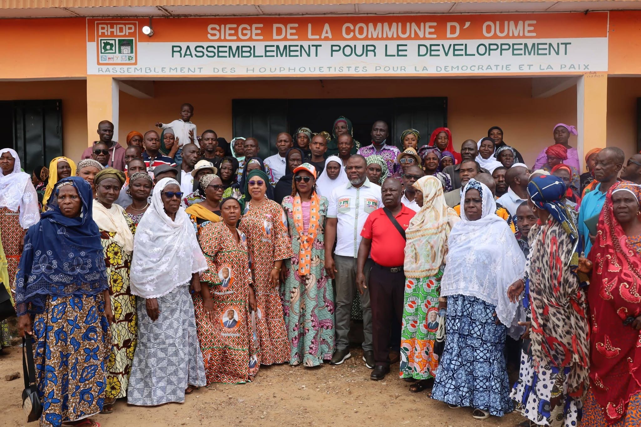 RHDP / OUMÉ : L’HONORABLE Dr. FLORE KOUASSI LAGO CÉLÈBRE LA FIDÉLITÉ ET L’ENGAGEMENT DES MILITANTS
