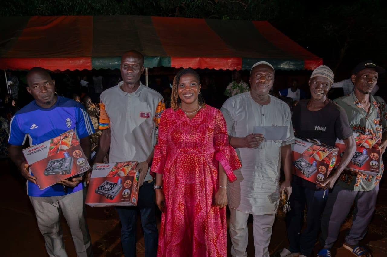 RHDP /OUMÉ : L’HONORABLE DR FLORE KOUASSI LAGO AU CONTACT DE LA BASE À TRAVERS LE GRAND GRIN CITOYEN